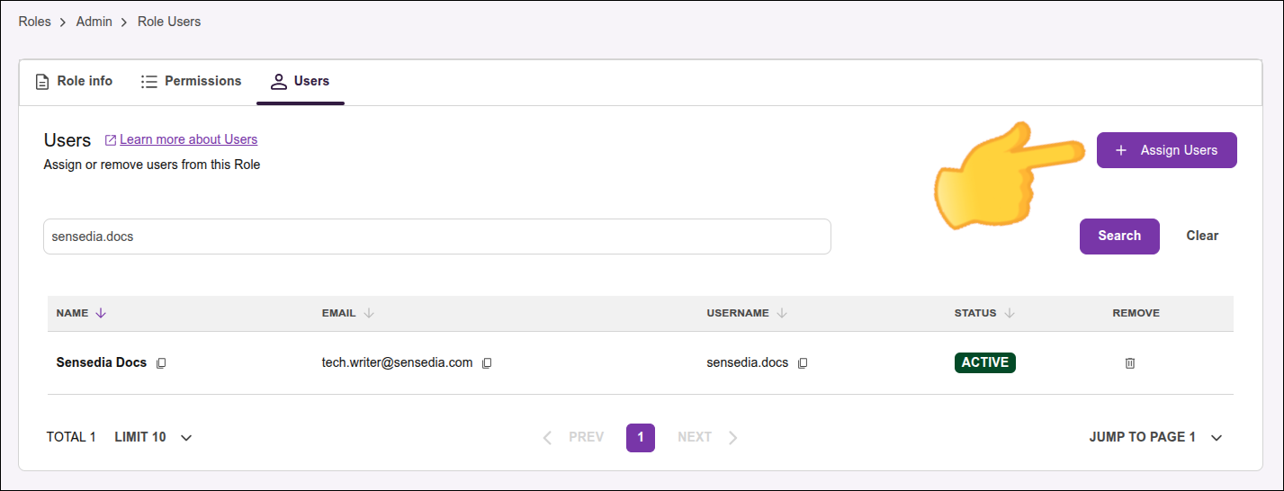 highlight of the Assign Users button on the Users tab